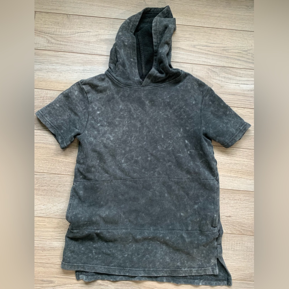 Art Class Hooded Tshirt 8/10
